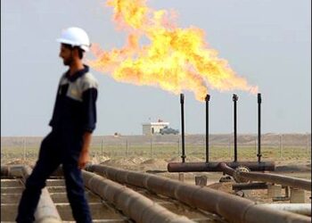 Iraqi oil worker