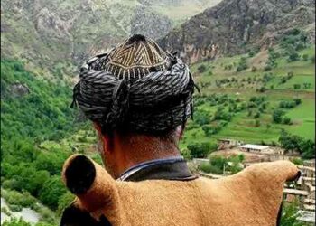A Kurdish Hawrami man traditional headdress