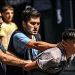Turkish police arrest Kurdish protester in Diyarbakir
