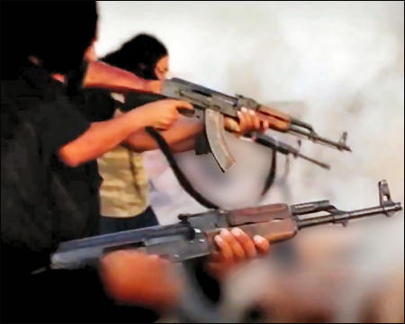 Islamic State group kills 54 fleeing Syrian soldiers