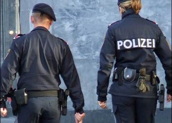Austrian police, Vienna, 2006. Photo: Creative Commons/Chris Yunker/flickr