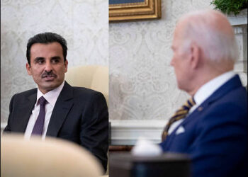 U.S. president Joe Biden (R) meets with the Qatar's Emir Sheikh Tamim bin Hamad Al Thani in the Oval Office of the White House, in Washington, January 31, 2022. Photo: EPA