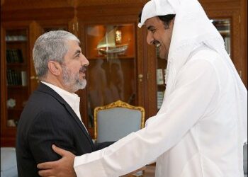 Sheikh Tamim bin Hamad al-Thani with Khaled Meshaal