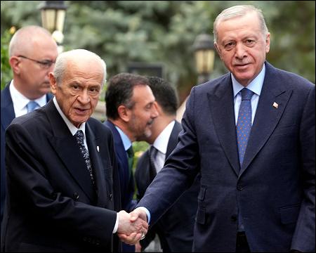 Turkeys Erdogan backs renewed dialogue with Kurds