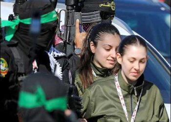 Four female Israeli soldiers, who had been held in Gaza since the deadly October 7, 2023 attack, are released by Hamas Islamist militants as part of a ceasefire and a hostages-prisoners swap deal between Hamas and Israel, in Gaza City, January 25, 2025. Photo: Reuters