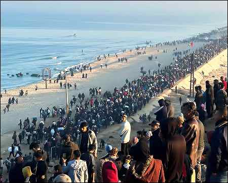 Thousands return to Northern Gaza as Israel lifts closure