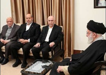 Iran’s Supreme Leader, Ayatollah Ali Khamenei (right) meets top Hamas leaders in Tehran, Iran, February 8, 2025. Photo: Office of the Iranian Supreme Leader/leader.ir/via iKurd.net