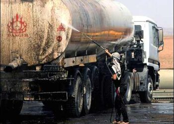 An oil truck in Hasaka, Syrian Kurdistan, Rojava, 2020. Photo: CC/Operation Inherent Resolve/X