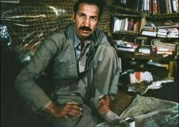 Omar Sheikhmous in Mam Jalal Talabani’s quarters, Nawzang, 1979. Photo: Courtesy of Omar Sheikhmous/via iKurd.net