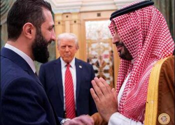 U.S. President Donald Trump (center) with Syria’s interim president Ahmed al-Sharaa, also known as Abu Mohammed al-Golani (left), and Saudi Crown Prince and Prime Minister Mohammed Bin Salman, Riyadh, Saudi Arabia, May 14, 2025. Photo: Saudi Press Agency (SPA)