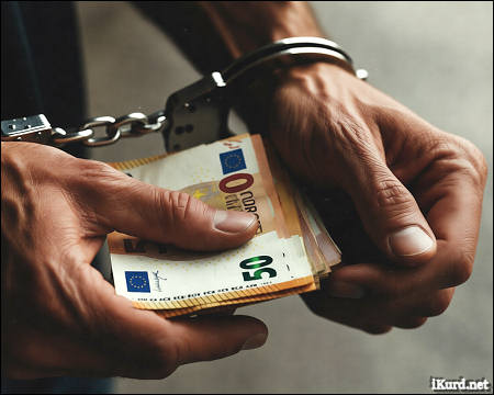 The Dangers of Banning Cash: A Threat to Financial Freedom