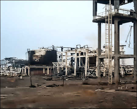 Kurdish forces retreat from Syrias largest oil field as govt militias advance