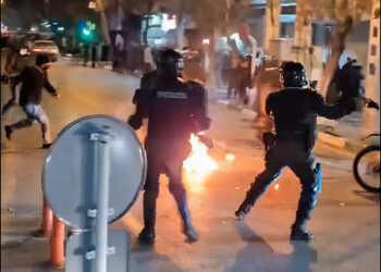 Anti-government protester clash with Iranian seucrity forces in Tehran, Iran, January 2025. Photo: iKurd.net/video/X