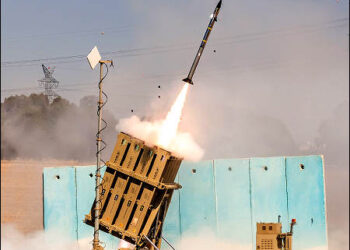 An Israeli Iron Dome launcher launching a missile, 2021. Photo: Creative Commons/IDF/wikipedia