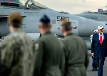 U.S. President Donald Trump greets military leadership aboard the USS George Washington at Yokosuka Naval Base, Japan, October 28, 2025. Photo: The White House.
