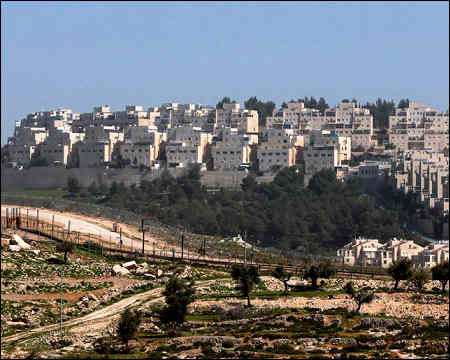 Israeli government approves West Bank land registration