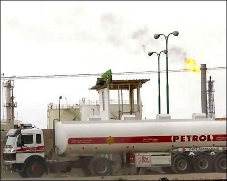 Syria starts loading Iraqi oil for re-export
