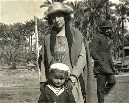 Lynette with Russian refugee child in Basra, Mesopotamia, 1921