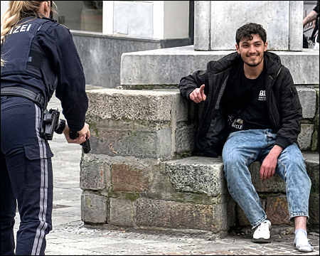 Syrian Kurdish Islamist gets life term for Austria knife attack