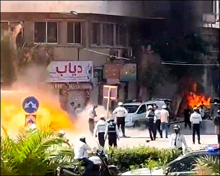 Bomb blast shakes Damascus during Macrons visit to Syria