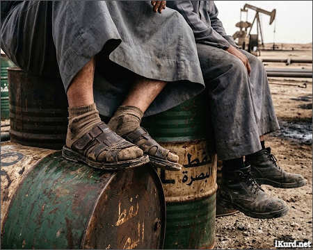 People Iraqis oil field barrel 2026 iKurd.net