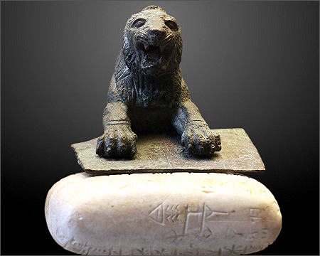 The Lion and Suns Kurdish Origins